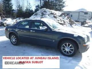 ✅ 2007 Chrysler 300 C • VIN: 2C3LK63H07H827552 • Лот: 45689325. Опубликован ранее на Copart с пробегом Не указан. Бесплатный доступ к архиву аукционных продаж из США и подробный отчёт об истории автомобиля на DreamBid. Изображение 1.