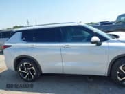 ✅ 2022 Mitsubishi Outlander SEL • VIN: JA4J4VA8XNZ057572 • Lot: 43165710. Wystawiony na IAAI z przebiegiem 19 864 mil. Bezpłatny archiwum sprzedaży aukcyjnych z USA i szczegółowy raport historii pojazdu na DreamBid. Zdjęcie 13.