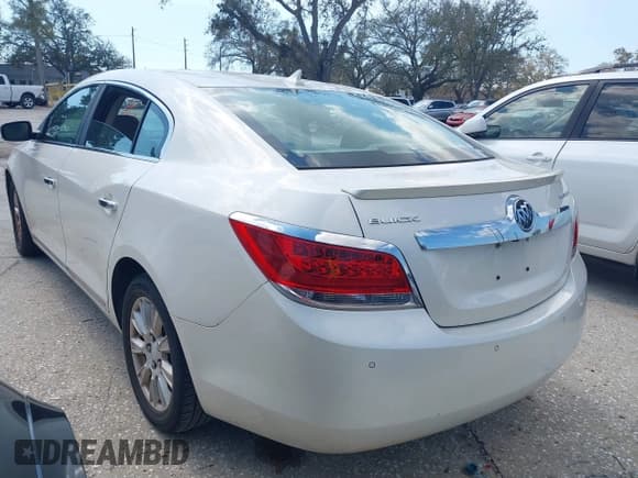 ✅ 2013 Buick LaCrosse Leather • VIN: 1G4GC5ERXDF257286 • Lot: 41682197. Listed on IAAI with 196,015 mi. Free auction sales archive from the USA and detailed vehicle history report at DreamBid. Image 3.