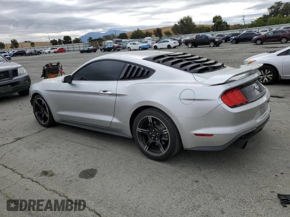 ✅ 2019 Ford Mustang EcoBoost • VIN: 1FA6P8TH9K5158094 • Lot: 84234735. Listed on Copart with 106,548 mi. Free auction sales archive from the USA and detailed vehicle history report at DreamBid. Image 2.