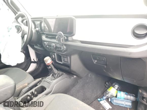 ✅ 2024 Jeep Wrangler Willys • VIN: 1C4PJXAG4RW273324 • Lot: 70769794. Listed on Copart with Not provided. Free auction sales archive from the USA and detailed vehicle history report at DreamBid. Image 8.