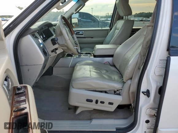 ✅ 2010 Ford Expedition Max Limited • VIN: 1FMJK1K59AEB60178 • Lot: 84547935. Listed on Copart with 174,937 mi. Free auction sales archive from the USA and detailed vehicle history report at DreamBid. Image 7.