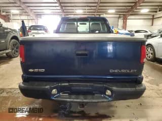 ✅ 2003 Chevrolet S-10 • VIN: 1GCCS14X238266579 • Лот: 41457055. Опубликован ранее на Copart с пробегом 115 201 миль. Бесплатный доступ к архиву аукционных продаж из США и подробный отчёт об истории автомобиля на DreamBid. Изображение 6.