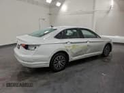 ✅ 2021 Volkswagen Jetta S • VIN: 3VWC57BU0MM045902 • Lot: 93857065. Wystawiony na Copart z przebiegiem 133 712 mil. Bezpłatny archiwum sprzedaży aukcyjnych z USA i szczegółowy raport historii pojazdu na DreamBid. Zdjęcie 3.