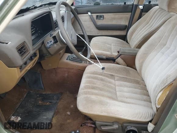 ✅ 1981 Mazda 626 • VIN: JM1GB2216B0531636 • Lot: 85505404. Listed on Copart with 41,816 mi. Free auction sales archive from the USA and detailed vehicle history report at DreamBid. Image 7.