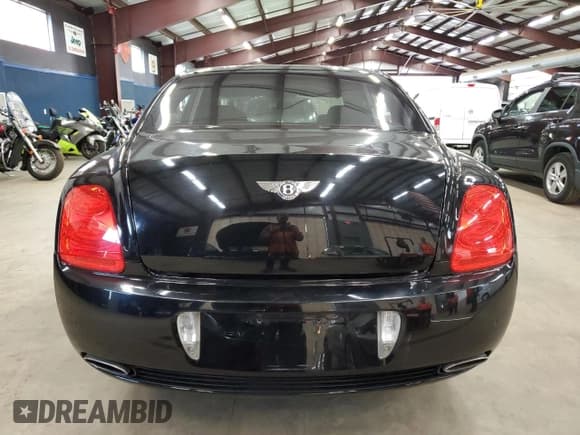 ✅ 2006 Bentley Flying Spur • VIN: SCBBR53WX6C032850 • Лот: 86791375. Опубликован ранее на Copart с пробегом 95 686 миль. Бесплатный доступ к архиву аукционных продаж из США и подробный отчёт об истории автомобиля на DreamBid. Изображение 6.