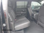 ✅ 2022 Chevrolet Silverado 1500 LTZ • VIN: 1GCPWEED6NZ108793 • Lot: 43199049. Wystawiony na IAAI z przebiegiem 117 719 mil. Bezpłatny archiwum sprzedaży aukcyjnych z USA i szczegółowy raport historii pojazdu na DreamBid. Zdjęcie 8.