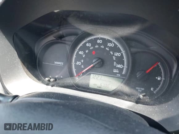 ✅ 2015 Toyota Yaris L • VIN: VNKJTUD38FA018344 • Лот: 42706466. Опубликован ранее на IAAI с пробегом 57 361 миль. Бесплатный доступ к архиву аукционных продаж из США и подробный отчёт об истории автомобиля на DreamBid. Изображение 7.