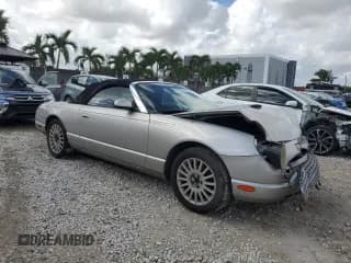 ✅ 2005 Ford Thunderbird Deluxe • VIN: 1FAHP60A55Y100281 • Лот: 82194895. Опубликован ранее на Copart с пробегом 151 937 миль. Бесплатный доступ к архиву аукционных продаж из США и подробный отчёт об истории автомобиля на DreamBid. Изображение 4.