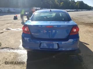 ✅ 2013 Dodge Avenger SE • VIN: 1C3CDZABXDN540426 • Лот: 76364984. Опубликован ранее на Copart с пробегом 92 000 миль. Бесплатный доступ к архиву аукционных продаж из США и подробный отчёт об истории автомобиля на DreamBid. Изображение 6.