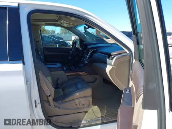 2015 Chevrolet Tahoe LTZ z VIN 1GNSCCKC4FR647537, wystawiony jako IAAI lot #43474774 z przebiegiem 109 522 mil mil oraz . Historia ofert i sprzedaży dostępna na DreamBid. Obrazek 5.