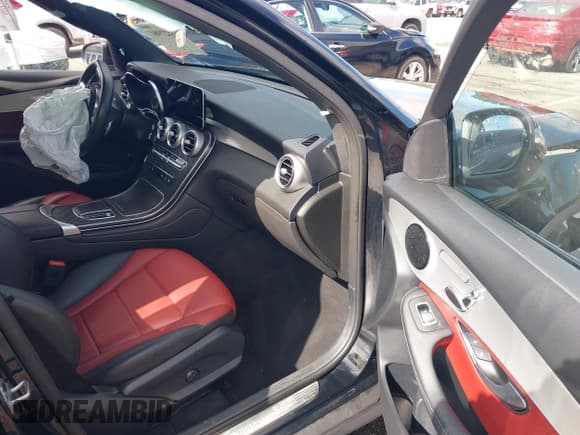 ✅ 2021 Mercedes-Benz GLC 300 • VIN: W1N0G8DB7MV322349 • Лот: 43427981. Опубликован ранее на IAAI с пробегом 48 505 миль. Бесплатный доступ к архиву аукционных продаж из США и подробный отчёт об истории автомобиля на DreamBid. Изображение 5.