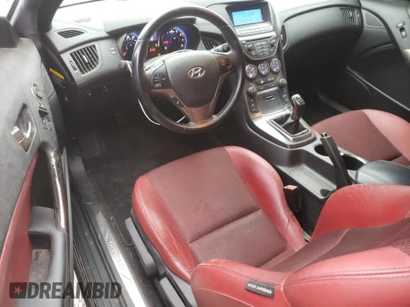 ✅ 2013 Hyundai Genesis Coupe Premium • VIN: KMHHT6KD8DU111919 • Lot: 50368015. Wystawiony na Copart z przebiegiem 82 909 mil. Bezpłatny archiwum sprzedaży aukcyjnych z USA i szczegółowy raport historii pojazdu na DreamBid. Zdjęcie 8.