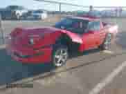 1995 Chevrolet Corvette z VIN 1G1YY22P4S5115975, wystawiony jako IAAI lot #43364512 z przebiegiem 150 676 mil mil oraz . Historia ofert i sprzedaży dostępna na DreamBid. Obrazek 2.