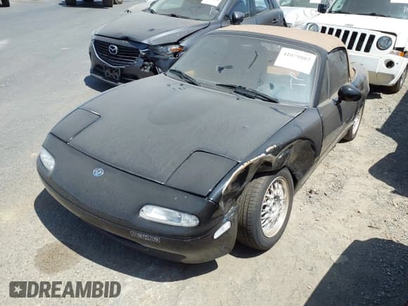 ✅ 1992 Mazda MX-5 Miata • VIN: JM1NA3510N0320738 • Lot: 41079887. Listed on IAAI with 153,090 mi. Free auction sales archive from the USA and detailed vehicle history report at DreamBid. Image 2.