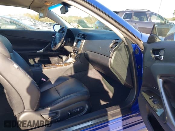 ✅ 2010 Lexus IS 250 C • VIN: JTHFF2C26A2506678 • Lot: 43734027. Listed on IAAI with 64,542 mi. Free auction sales archive from the USA and detailed vehicle history report at DreamBid. Image 5.