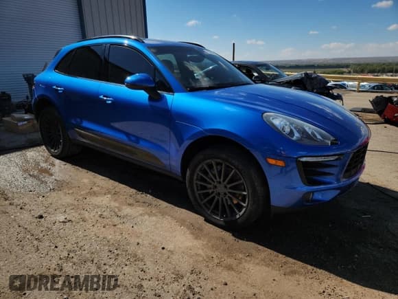 ✅ 2015 Porsche Macan S • VIN: WP1AB2A57FLB71578 • Lot: 85363985. Listed on Copart with 102,957 mi. Free auction sales archive from the USA and detailed vehicle history report at DreamBid. Image 4.