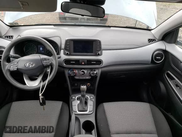2019 Hyundai Kona SE с VIN KM8K1CAA4KU217380, выставлен на аукционе Copart как лот 50730353 с пробегом 15 316 миль миль и . История ставок и продаж доступна на DreamBid. Изображение 8.