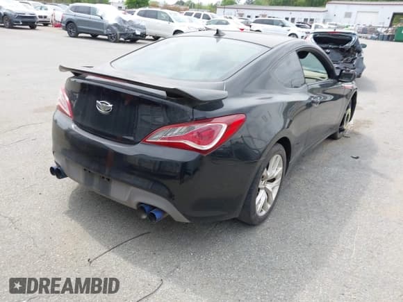 ✅ 2013 Hyundai Genesis Coupe Premium • VIN: KMHHT6KD8DU087203 • Lot: 42018152. Wystawiony na IAAI z przebiegiem 104 354 mil. Bezpłatny archiwum sprzedaży aukcyjnych z USA i szczegółowy raport historii pojazdu na DreamBid. Zdjęcie 4.