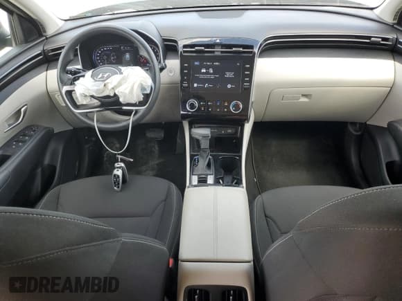 ✅ 2023 Hyundai Tucson SEL • VIN: 5NMJB3AE7PH255846 • Lot: 70602804. Wystawiony na Copart z przebiegiem 23 983 mil. Bezpłatny archiwum sprzedaży aukcyjnych z USA i szczegółowy raport historii pojazdu na DreamBid. Zdjęcie 8.