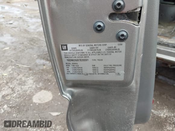 ✅ 2007 Chevrolet Silverado 2500HD Work Truck • VIN: 1GCHK29UX7E200301 • Lot: 42224293. Wystawiony na IAAI z przebiegiem 184 362 mil. Bezpłatny archiwum sprzedaży aukcyjnych z USA i szczegółowy raport historii pojazdu na DreamBid. Zdjęcie 9.