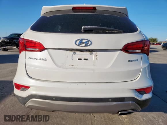 ✅ 2017 Hyundai Santa Fe 2.4L • VIN: 5XYZU3LB8HG410979 • Lot: 90727745. Wystawiony na Copart z przebiegiem 89 970 mil. Bezpłatny archiwum sprzedaży aukcyjnych z USA i szczegółowy raport historii pojazdu na DreamBid. Zdjęcie 6.