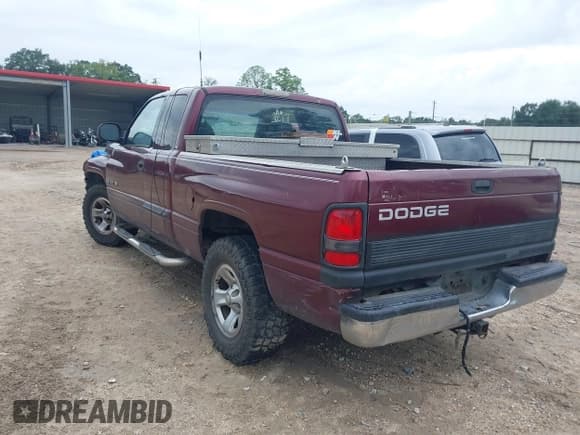 ✅ 2001 Dodge 1500 • VIN: 1B7HC13Y81J196945 • Lot: 43109878. Listed on IAAI with Not provided. Free auction sales archive from the USA and detailed vehicle history report at DreamBid. Image 3.
