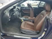 ✅ 2018 Audi A3 Cabriolet Premium • VIN: WAU6ULFFXJ1002651 • Лот: 81272395. Опубликован ранее на Copart с пробегом 52 689 миль. Бесплатный доступ к архиву аукционных продаж из США и подробный отчёт об истории автомобиля на DreamBid. Изображение 7.