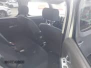 ✅ 2009 Nissan Cube S • VIN: JN8AZ28R69T109846 • Lot: 42068793. Wystawiony na IAAI z przebiegiem 217 380 mil. Bezpłatny archiwum sprzedaży aukcyjnych z USA i szczegółowy raport historii pojazdu na DreamBid. Zdjęcie 8.