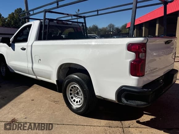 ✅ 2019 Chevrolet Silverado 1500 Work Truck • VIN: 3GCNWAEF8KG178647 • Lot: 81751314. Wystawiony na Copart z przebiegiem 102 883 mil. Bezpłatny archiwum sprzedaży aukcyjnych z USA i szczegółowy raport historii pojazdu na DreamBid. Zdjęcie 3.