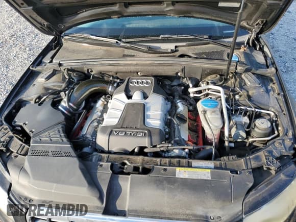 ✅ 2011 Audi S4 Premium Plus • VIN: WAUBGAFL7BA049606 • Lot: 81713585. Wystawiony na Copart z przebiegiem 189 441 mil. Bezpłatny archiwum sprzedaży aukcyjnych z USA i szczegółowy raport historii pojazdu na DreamBid. Zdjęcie 11.