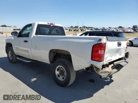 ✅ 2007 Chevrolet Silverado 2500HD 1LT • VIN: 1GCHC24K67E523960 • Лот: 68920995. Опубликован ранее на Copart с пробегом 259 706 миль. Бесплатный доступ к архиву аукционных продаж из США и подробный отчёт об истории автомобиля на DreamBid. Изображение 2.