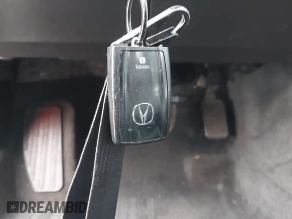 ✅ 2016 Acura TLX Technology • VIN: 19UUB2F54GA002351 • Lot: 43727254. Listed on IAAI with 101,193 mi. Free auction sales archive from the USA and detailed vehicle history report at DreamBid. Image 11.