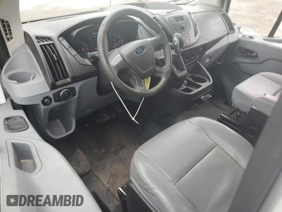 ✅ 2017 Ford Transit • VIN: 1FTYE1ZM4HKB29097 • Lot: 53835265. Wystawiony na Copart z przebiegiem 109 933 mil. Bezpłatny archiwum sprzedaży aukcyjnych z USA i szczegółowy raport historii pojazdu na DreamBid. Zdjęcie 8.