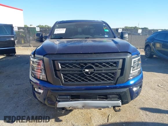 ✅ 2023 Nissan Titan Pro-4X • VIN: 1N6AA1FB8PN103810 • Lot: 40437256. Wystawiony na IAAI z przebiegiem 16 861 mil. Bezpłatny archiwum sprzedaży aukcyjnych z USA i szczegółowy raport historii pojazdu na DreamBid. Zdjęcie 12.