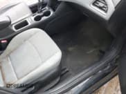 ✅ 2019 Chevrolet Cruze LS • VIN: 1G1BC5SM9K7107502 • Lot: 43186186. Listed on IAAI with 172,420 mi. Free auction sales archive from the USA and detailed vehicle history report at DreamBid. Image 5.