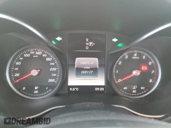 ✅ 2015 Mercedes-Benz C 300 Luxury • VIN: 55SWF4KB3FU055372 • Lot: 90010705. Listed on Copart with 103,117 mi. Free auction sales archive from the USA and detailed vehicle history report at DreamBid. Image 9.