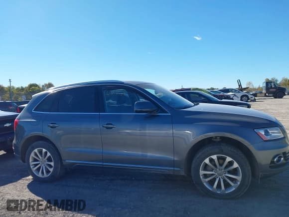 ✅ 2017 Audi Q5 Premium • VIN: WA1C2AFP3HA045614 • Лот: 43453703. Опубликован ранее на IAAI с пробегом 101 809 миль. Бесплатный доступ к архиву аукционных продаж из США и подробный отчёт об истории автомобиля на DreamBid. Изображение 13.