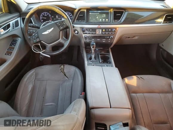 ✅ 2016 Hyundai Genesis 3.8L • VIN: KMHGN4JE1GU143782 • Lot: 41704215. Wystawiony na Copart z przebiegiem 127 494 mil. Bezpłatny archiwum sprzedaży aukcyjnych z USA i szczegółowy raport historii pojazdu na DreamBid. Zdjęcie 8.