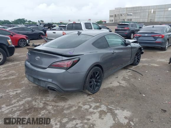 ✅ 2014 Hyundai Genesis Coupe Premium • VIN: KMHHT6KD3EU115586 • Lot: 42492129. Wystawiony na IAAI z przebiegiem 142 145 mil. Bezpłatny archiwum sprzedaży aukcyjnych z USA i szczegółowy raport historii pojazdu na DreamBid. Zdjęcie 4.