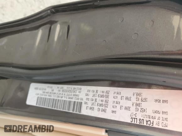 ✅ 2017 Jeep Grand Cherokee Limited • VIN: 1C4RJFBG2HC852586 • Lot: 91013495. Listed on Copart with 93,808 mi. Free auction sales archive from the USA and detailed vehicle history report at DreamBid. Image 14.