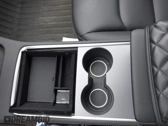 ✅ 2023 Tesla Model Y Long Range • VIN: 7SAYGDEE0PA065534 • Lot: 42445868. Listed on IAAI with 22,638 mi. Free auction sales archive from the USA and detailed vehicle history report at DreamBid. Image 19.