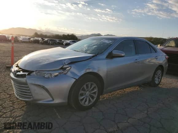 2015 Toyota Camry SE с VIN 4T1BF1FK2FU935782, выставлен на аукционе Copart как лот 84227795 с пробегом 114 003 миль миль и Списание • Salvage title. История ставок и продаж доступна на DreamBid. Изображение 1.