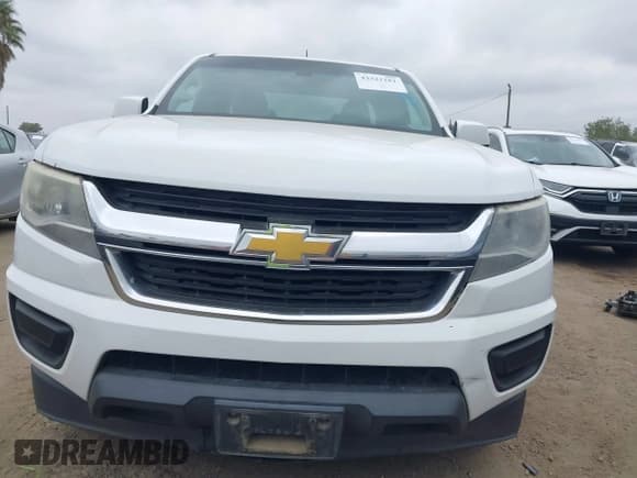 ✅ 2019 Chevrolet Colorado 2WD Work Truck • VIN: 1GCHSBEAXK1175704 • Lot: 43322181. Wystawiony na IAAI z przebiegiem 223 562 mil. Bezpłatny archiwum sprzedaży aukcyjnych z USA i szczegółowy raport historii pojazdu na DreamBid. Zdjęcie 12.
