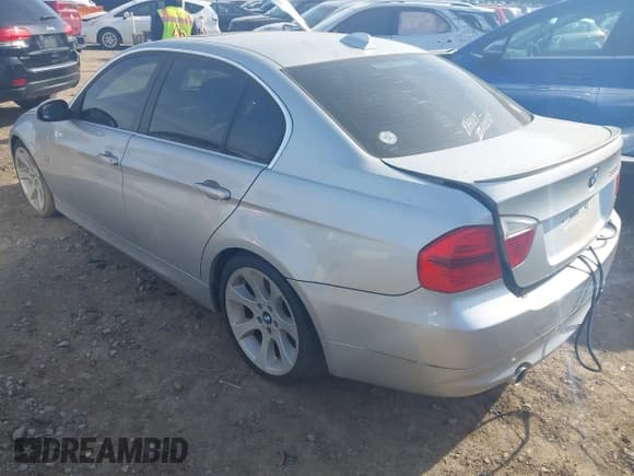 ✅ 2008 BMW 3 Series 335i • VIN: WBAVB73538VH24733 • Lot: 43906068. Listed on IAAI with 167,917 mi. Free auction sales archive from the USA and detailed vehicle history report at DreamBid. Image 3.