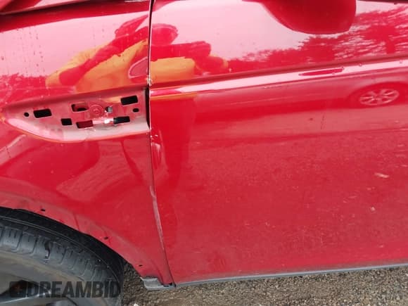 ✅ 2016 Land Rover Discovery Sport HSE Lux • VIN: SALCT2BGXGH571557 • Lot: 43729073. Wystawiony na IAAI z przebiegiem 99 398 mil. Bezpłatny archiwum sprzedaży aukcyjnych z USA i szczegółowy raport historii pojazdu na DreamBid. Zdjęcie 20.