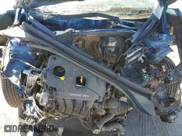 ✅ 2018 Hyundai Elantra Limited • VIN: 5NPD84LF9JH360860 • Lot: 82479755. Listed on Copart with 101,300 mi. Free auction sales archive from the USA and detailed vehicle history report at DreamBid. Image 11.