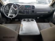 ✅ 2010 Chevrolet Silverado 1500 • VIN: NY72628 • Lot: 92416495. Wystawiony na Copart z przebiegiem 264 511 mil. Bezpłatny archiwum sprzedaży aukcyjnych z USA i szczegółowy raport historii pojazdu na DreamBid. Zdjęcie 8.