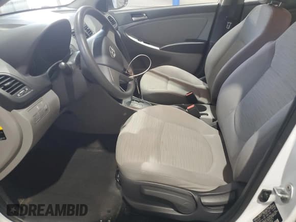 ✅ 2016 Hyundai Accent SE • VIN: KMHCT4AE5GU080772 • Lot: 69993635. Wystawiony na Copart z przebiegiem 100 462 mil. Bezpłatny archiwum sprzedaży aukcyjnych z USA i szczegółowy raport historii pojazdu na DreamBid. Zdjęcie 7.