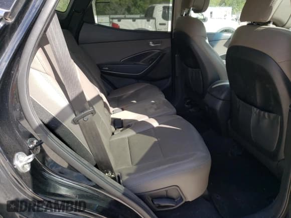 ✅ 2017 Hyundai Santa Fe 2.4L • VIN: 5NMZU3LB6HH032831 • Лот: 45124753. Опубликован ранее на Copart с пробегом 161 805 миль. Бесплатный доступ к архиву аукционных продаж из США и подробный отчёт об истории автомобиля на DreamBid. Изображение 11.